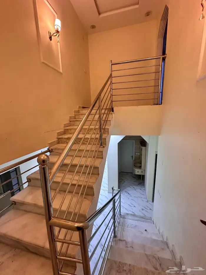 فله لإيجار في حي طويق 8