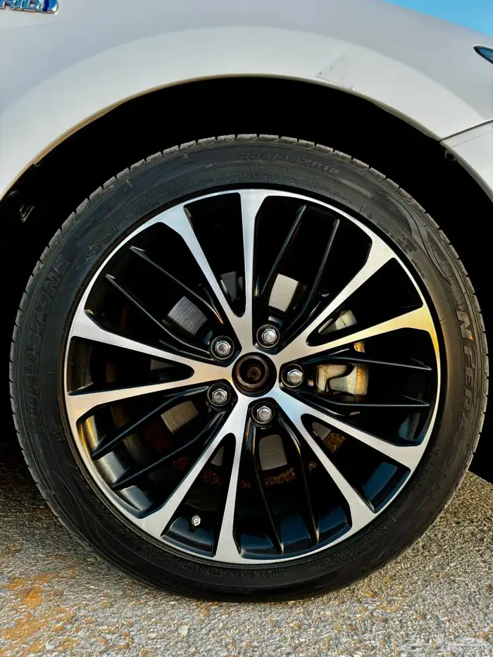 كامري 2020 هايبرد 8