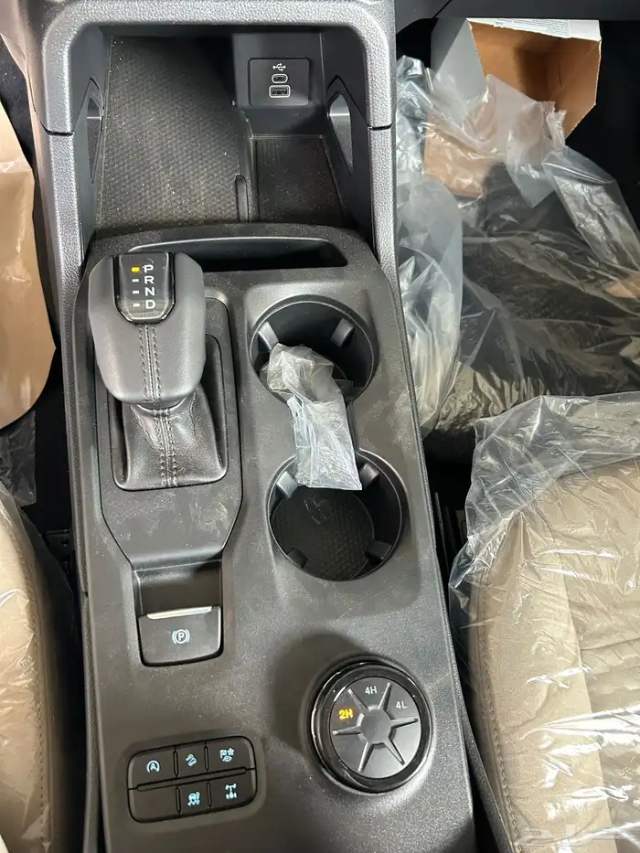 فورد ايفرست موديل 2025 ستاندر 3