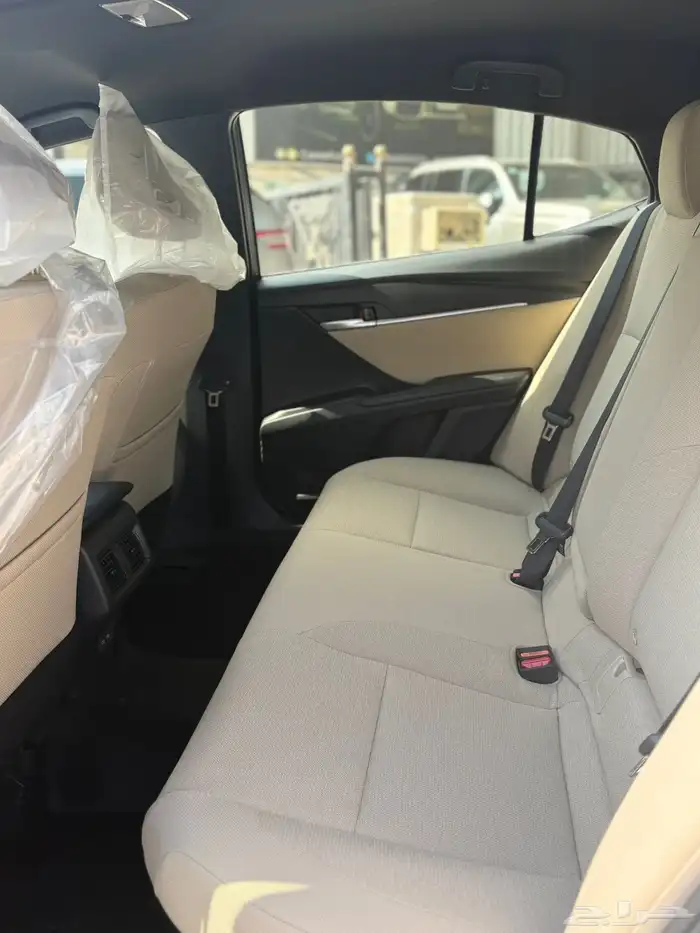 كامري E هجين 2025 8