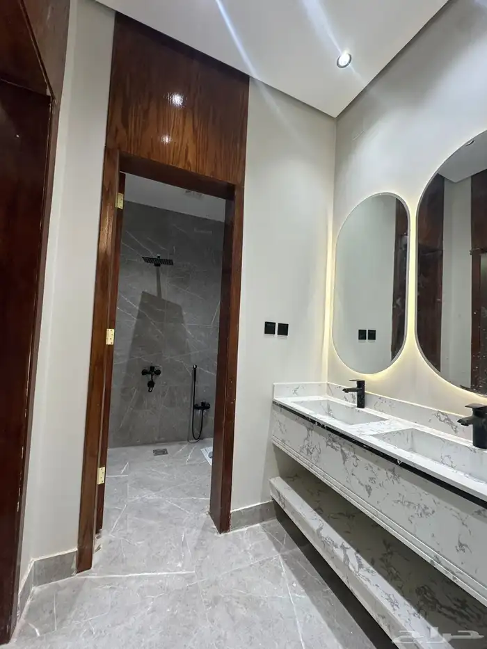 شقق دور ارضى وعلوى للبيع بحى الصفا 3