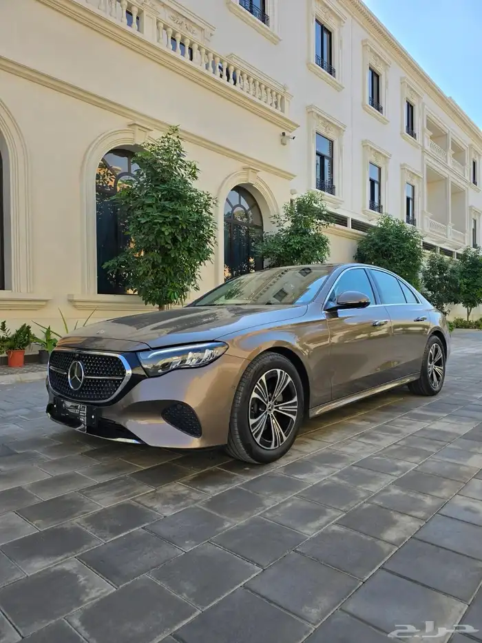 مرسيدس E200 موديل 2024 14
