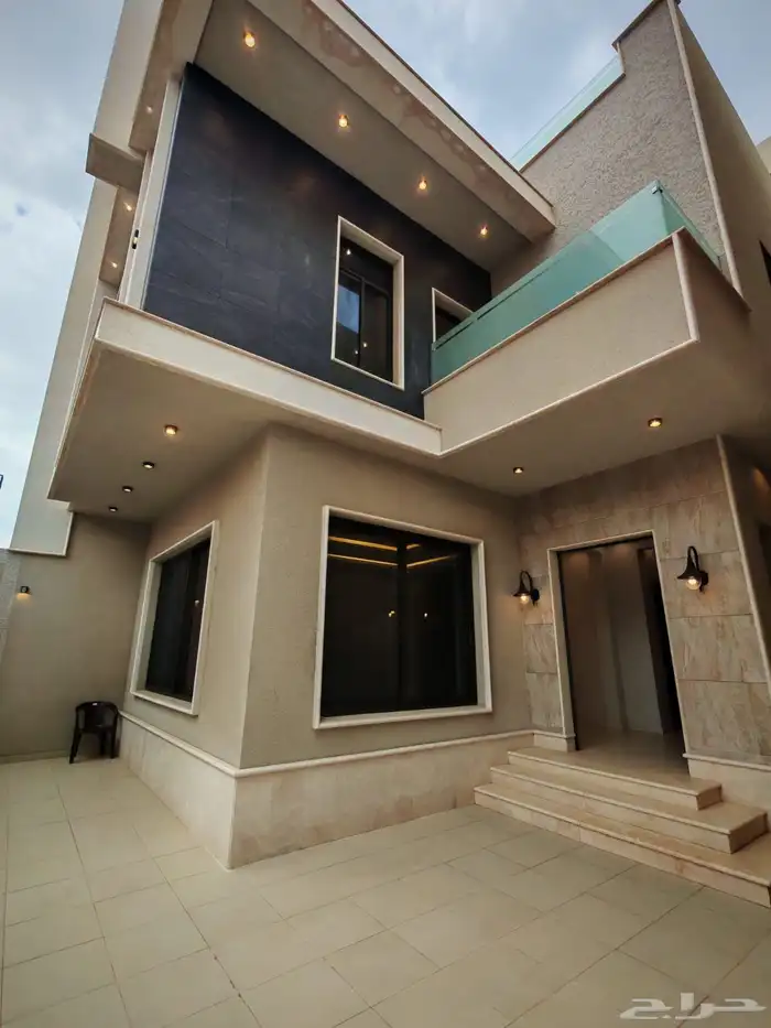 للبيع فلل دورين و ملحق با الخميس حي دوره الموسى وسط الخدمات 5