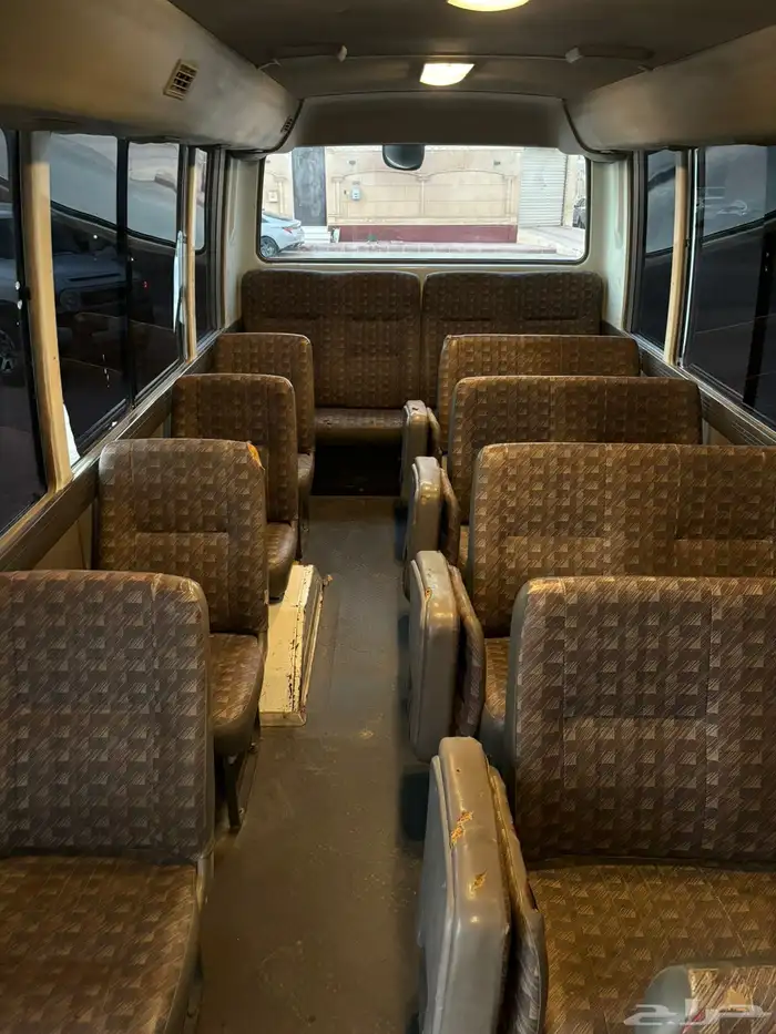 باص 30 راكب ديزل للبيع نيسان 11