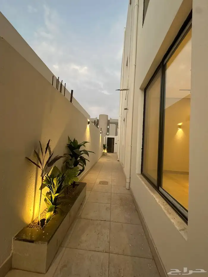 شقق دور ارضى وعلوى للبيع بحى الصفا 1