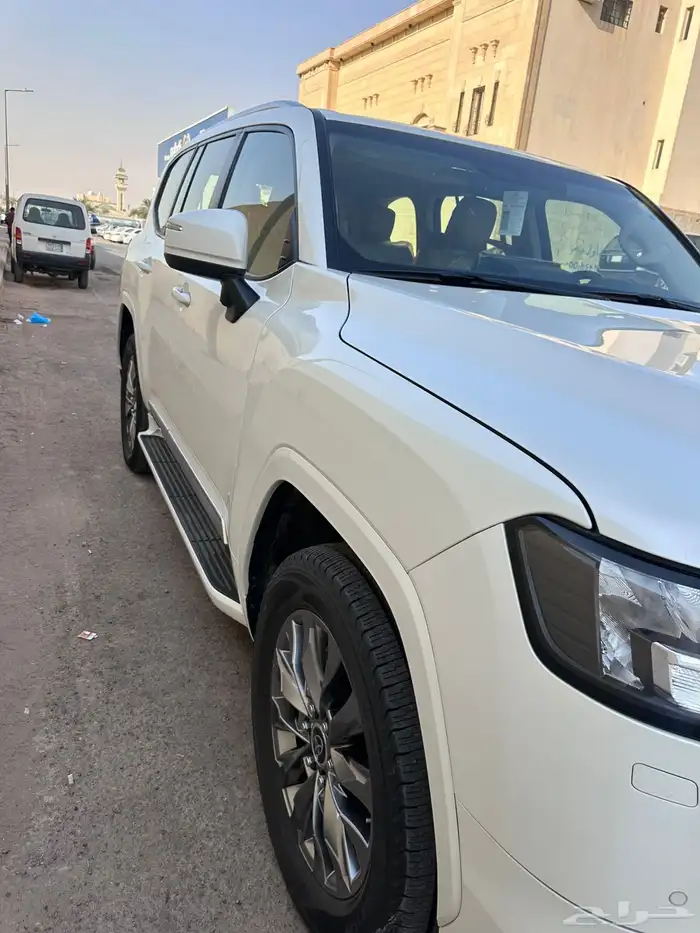 للبيبع تويوتا لاندكروزر 6