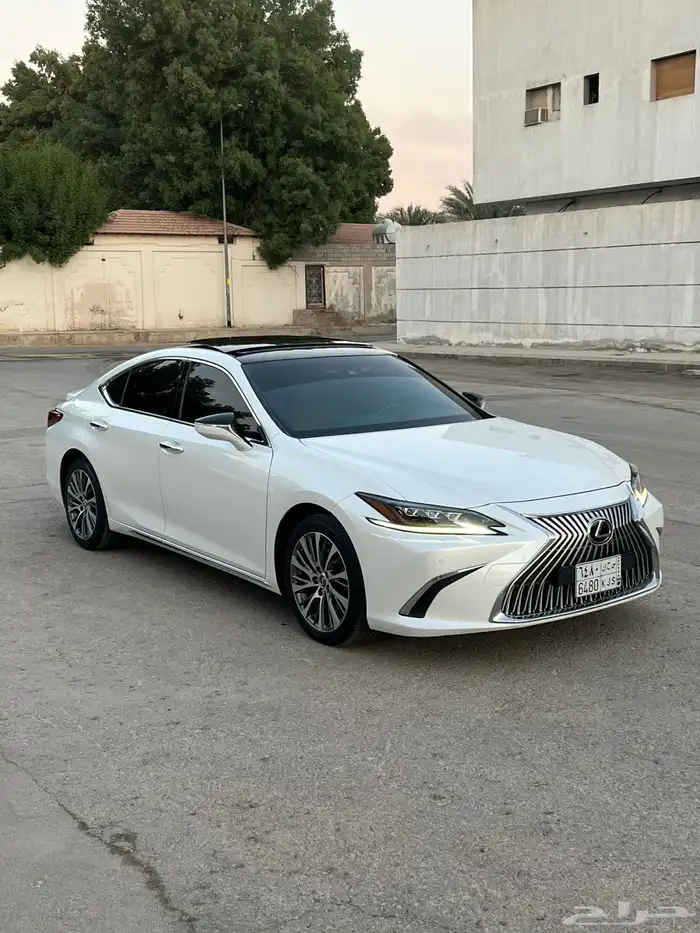 لكزس ES 250 DD 2021 فل كامل موتر شرط وكاله قمه بنضافه 5
