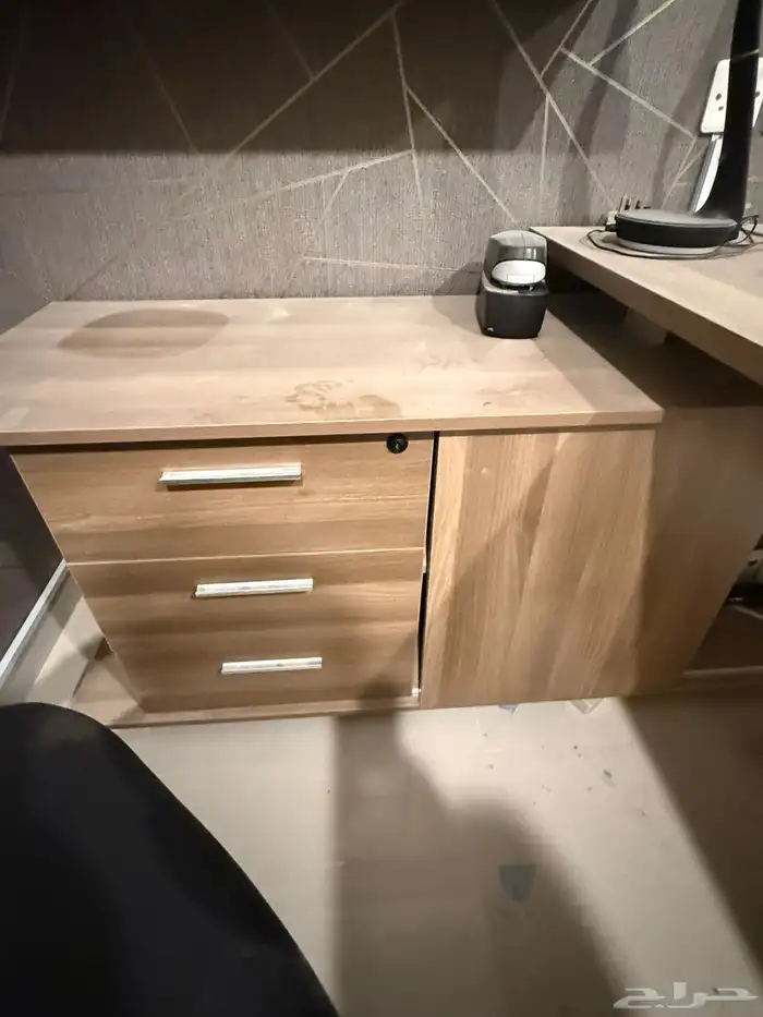 مكتب للبيع 0