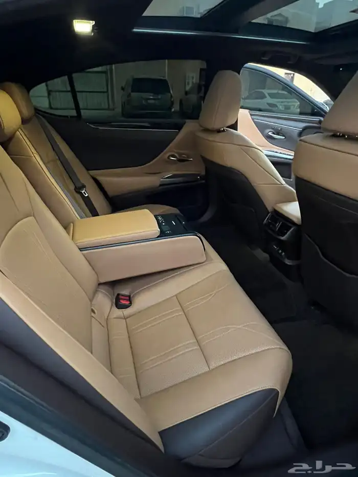 لكزس ES 250 DD 2021 فل كامل موتر شرط وكاله قمه بنضافه 8