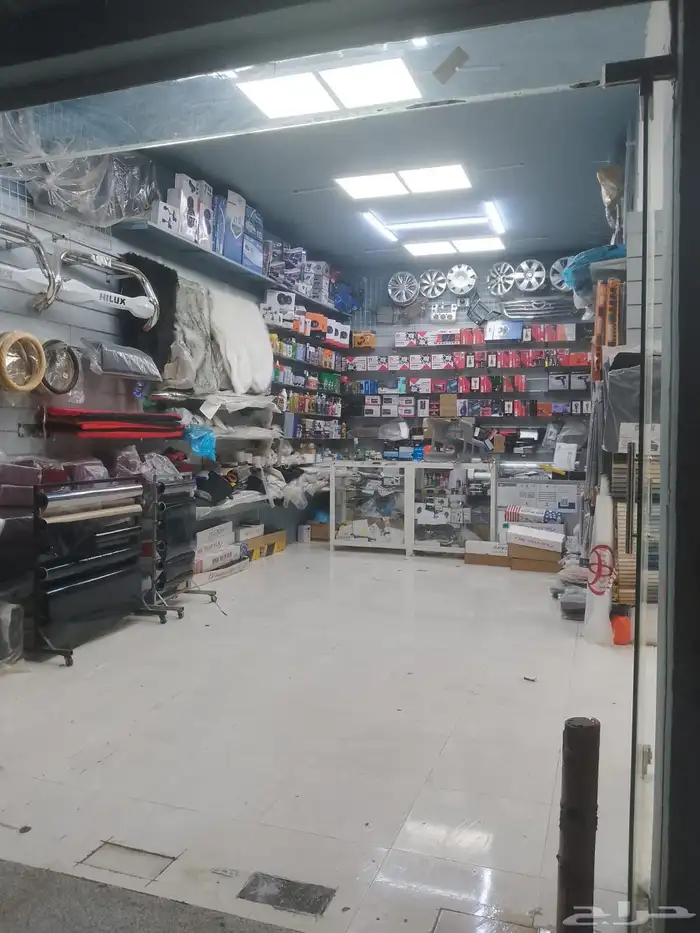 محل زينة سيارات للتقبيل في رنيه 1