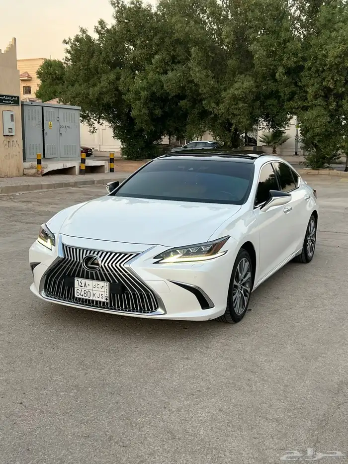 لكزس ES 250 DD 2021 فل كامل موتر شرط وكاله قمه بنضافه 3