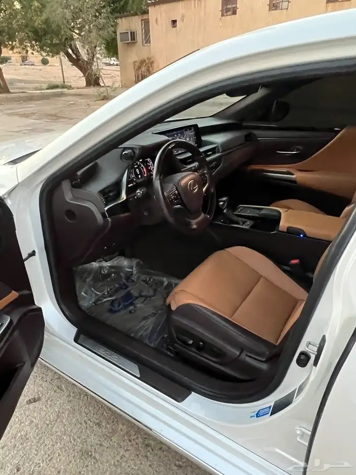 لكزس ES 250 DD 2021 فل كامل موتر شرط وكاله قمه بنضافه 16