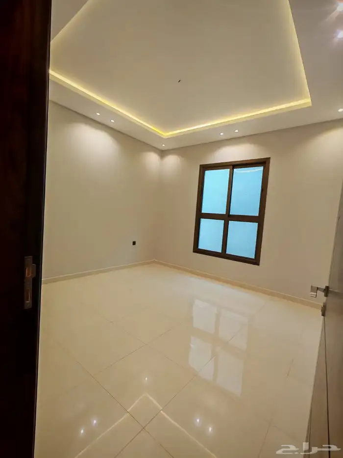 للبيع فلل دورين و ملحق با الخميس حي دوره الموسى وسط الخدمات 33