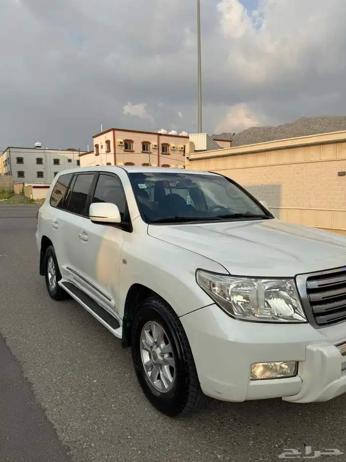 للبيع لاندكروزر 2009 جي اكس ار 6