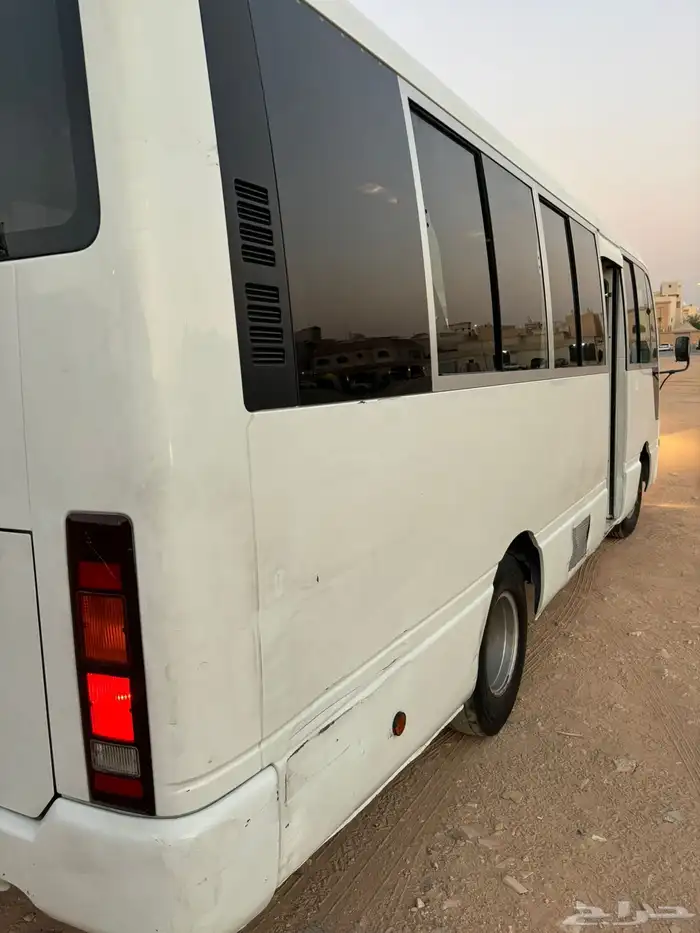 باص 30 راكب ديزل للبيع نيسان 8