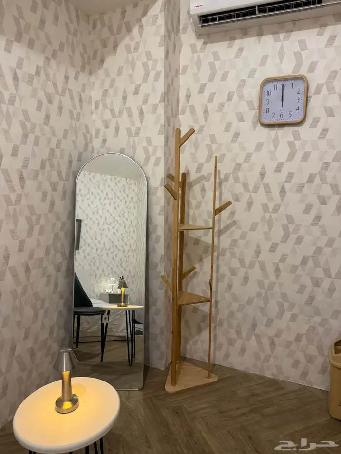 غرفة مؤثثة للإيجار السنوي في حي النزهه 1