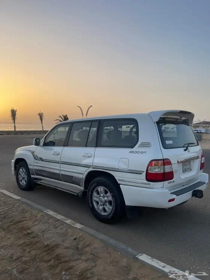 تويوتا لاندكروزر GXR موديل 2006 1