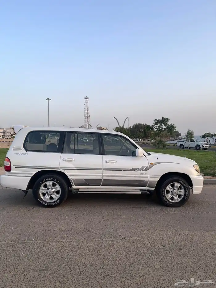 تويوتا لاندكروزر GXR موديل 2006 3