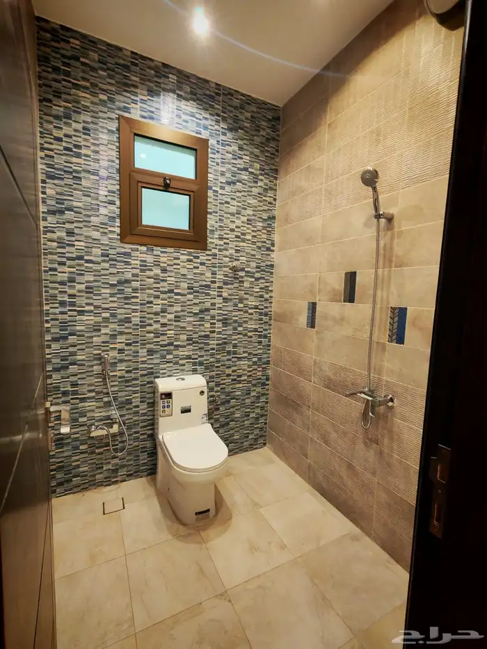 للبيع فلل دورين و ملحق با الخميس حي دوره الموسى وسط الخدمات 23