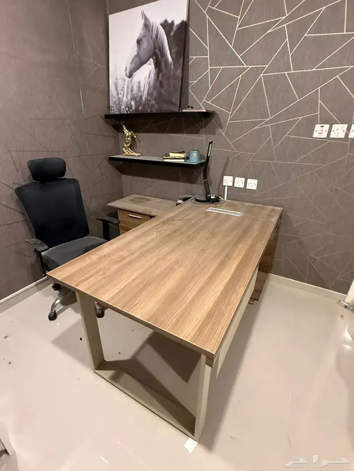 مكتب للبيع 5