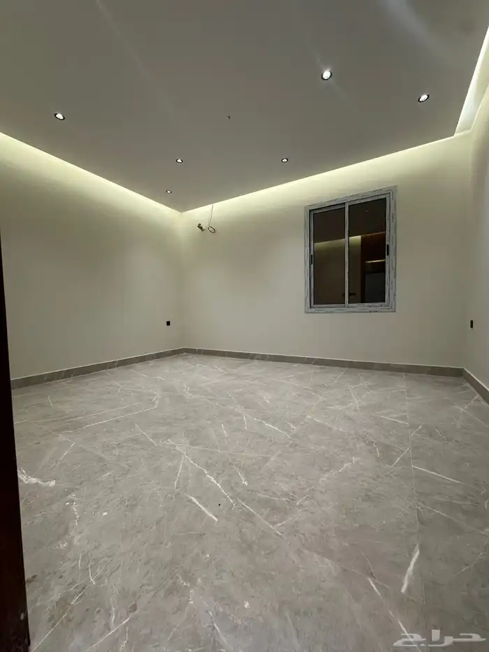 شقق دور ارضى وعلوى للبيع بحى الصفا 11