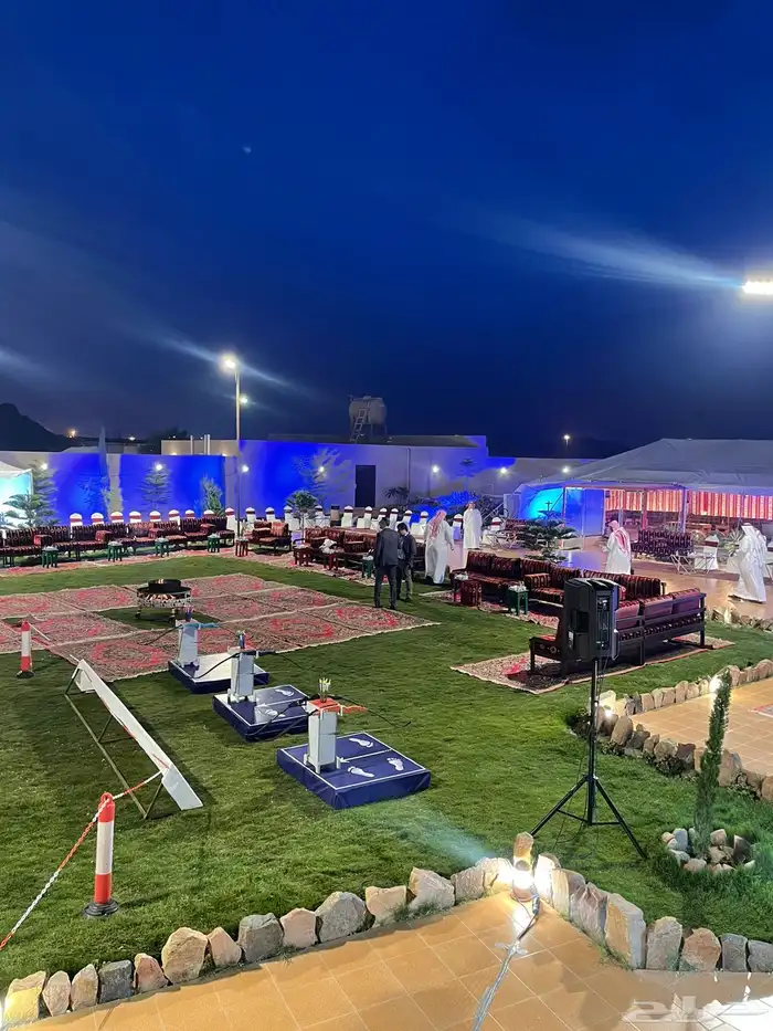 شاشات عملاقه مسارح اضاءات جميع الصوتيات 2