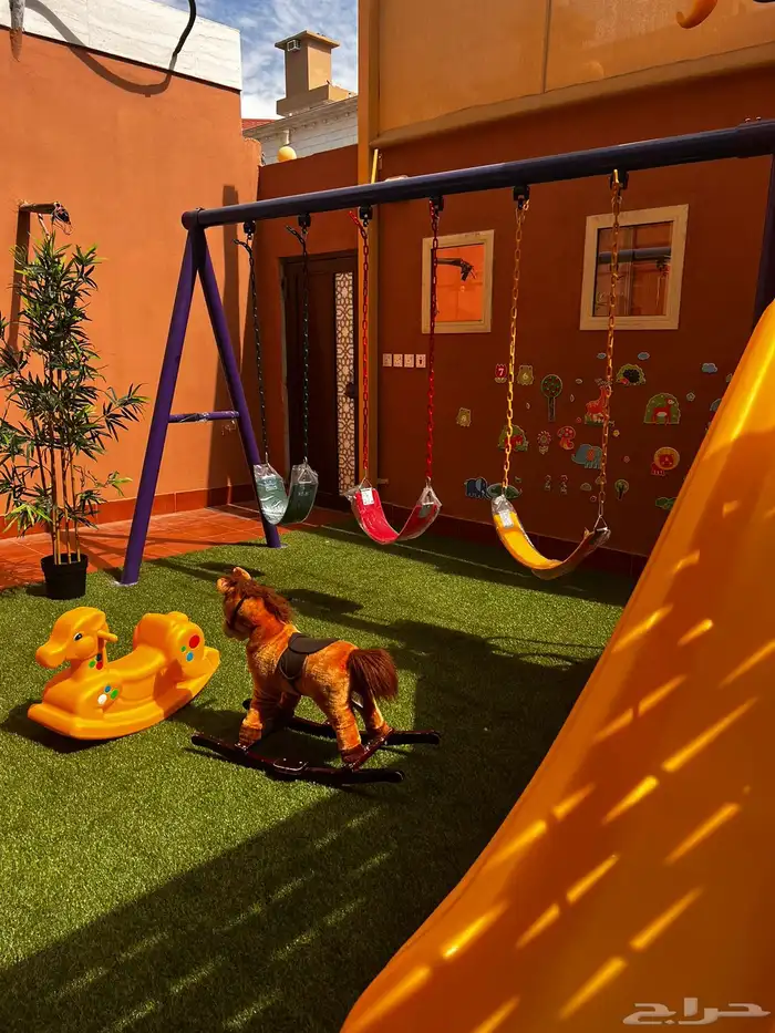 مراجيح وزحليقة مستورده نظيفة 2