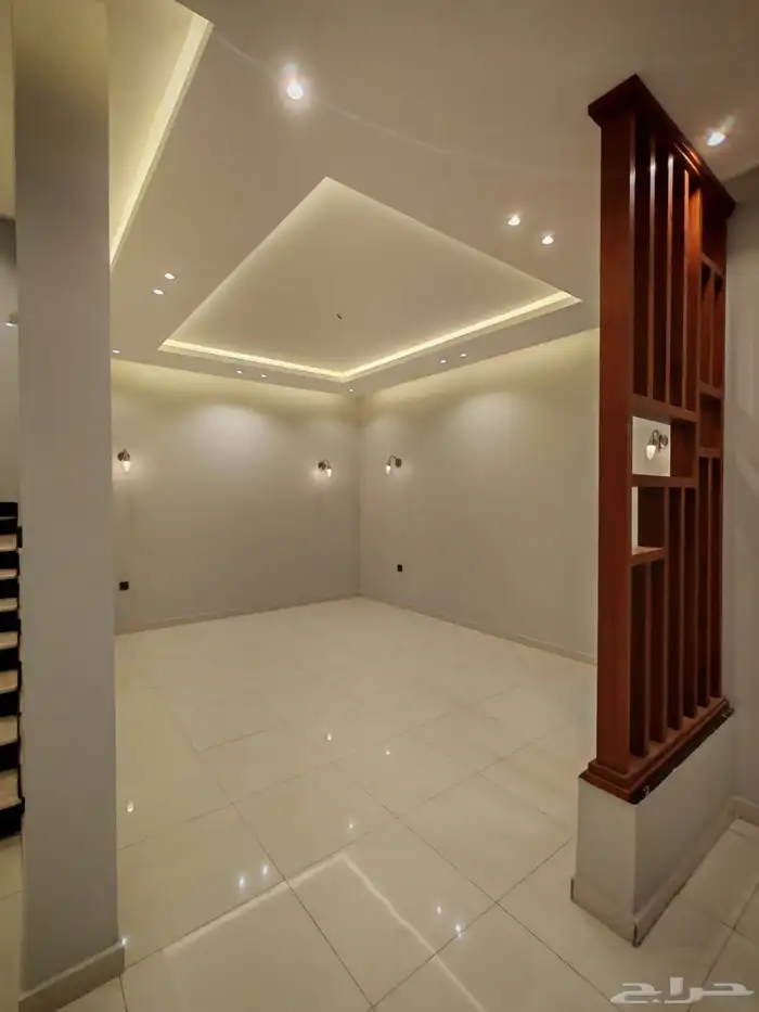 للبيع فلل دورين و ملحق با الخميس حي دوره الموسى وسط الخدمات 14