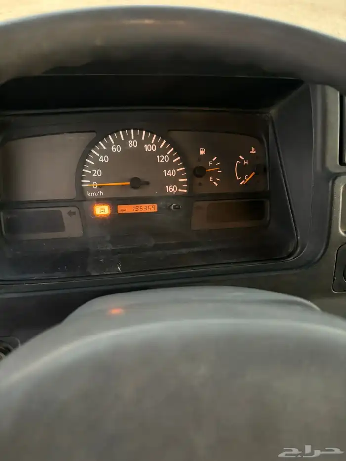 باص 30 راكب ديزل للبيع نيسان 3