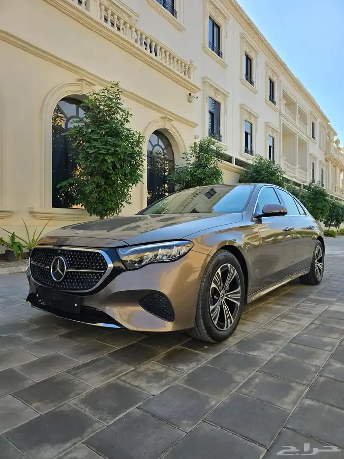 مرسيدس E200 موديل 2024 12