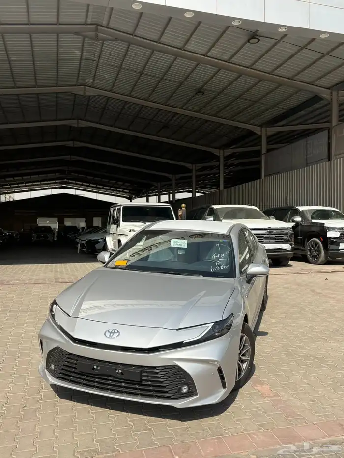 كامري E هجين 2025 0