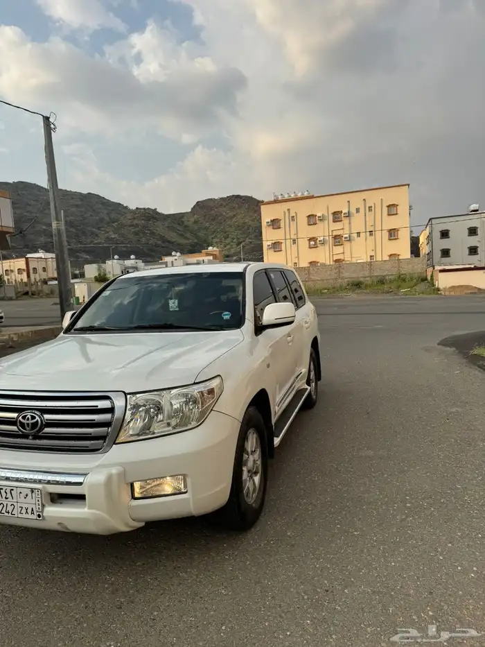 للبيع لاندكروزر 2009 جي اكس ار 5