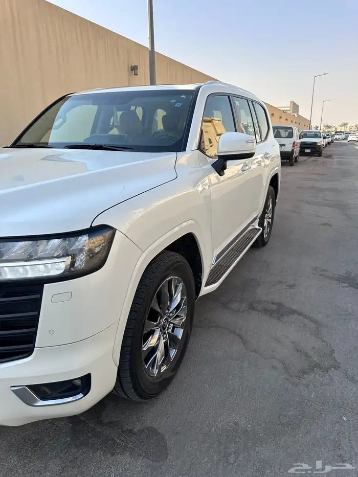 للبيبع تويوتا لاندكروزر 0