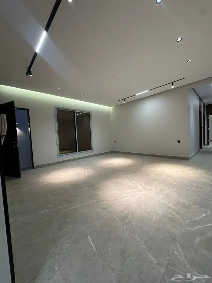 شقق دور ارضى وعلوى للبيع بحى الصفا 5