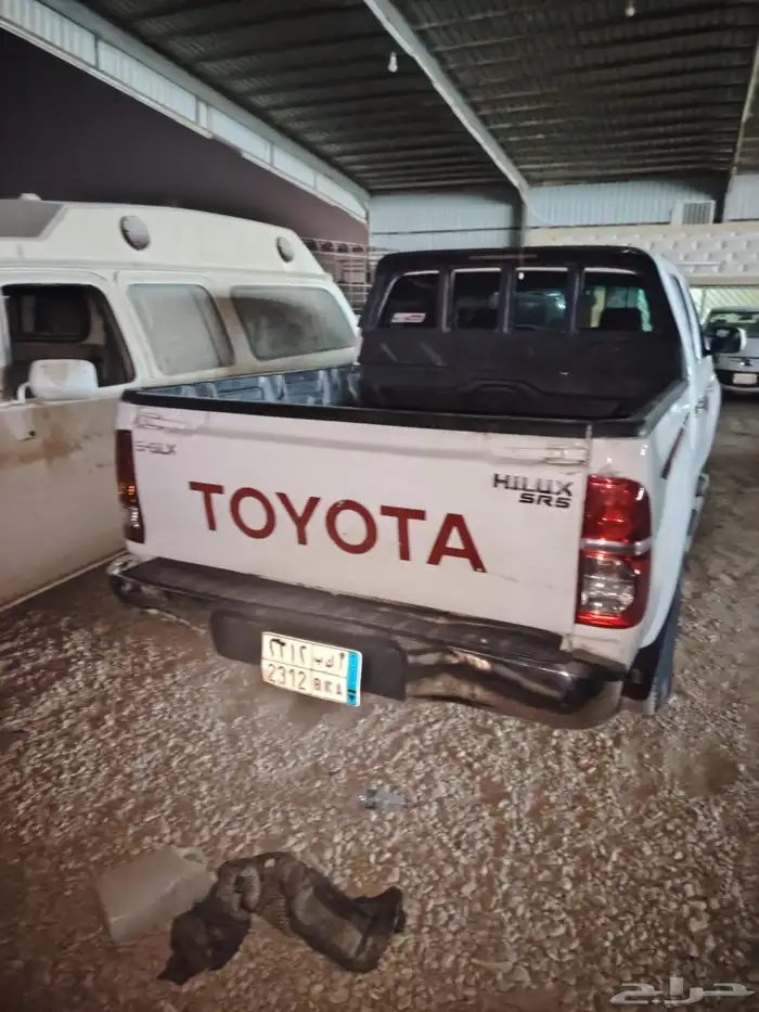 تويوتا هايلوكس دبل محركات نظيفه قير مكيينه نظيفه ممشى 443000 2