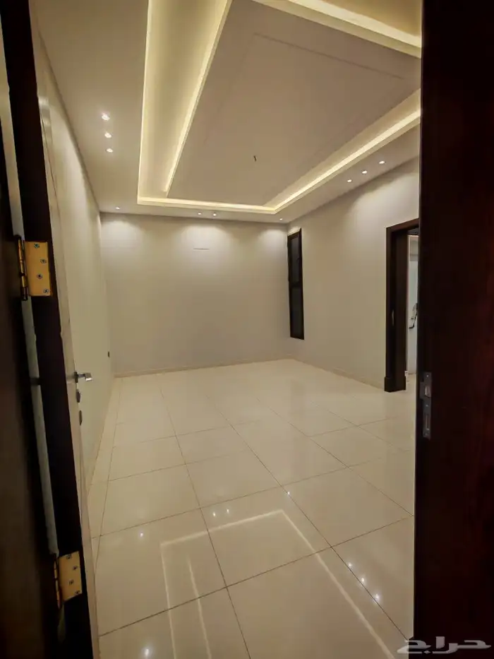 للبيع فلل دورين و ملحق با الخميس حي دوره الموسى وسط الخدمات 9