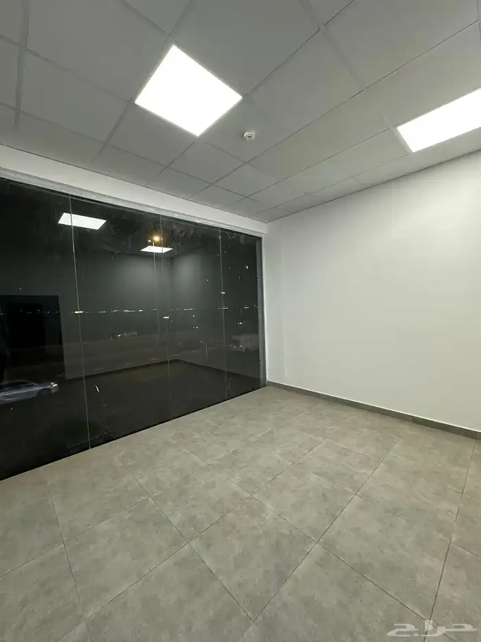 محلات للايجار او التقبيل وغرف او وسكن افراد عمال للايجار 15