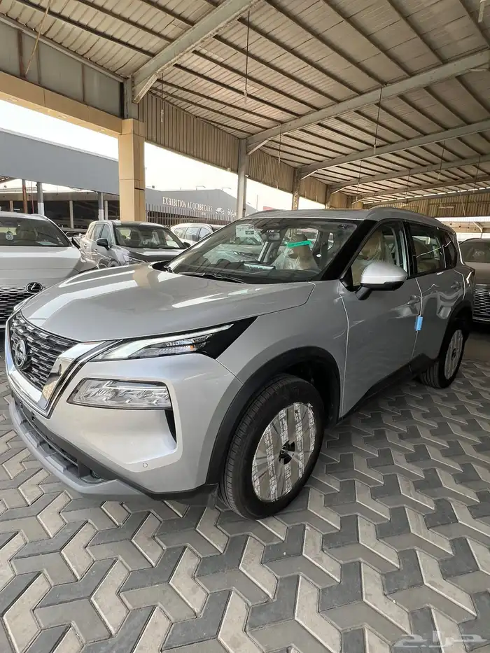نيسان اكس تريل SV بلس 2025 وارد الناغي 5