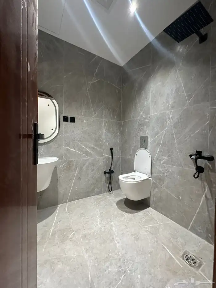 شقق دور ارضى وعلوى للبيع بحى الصفا 16