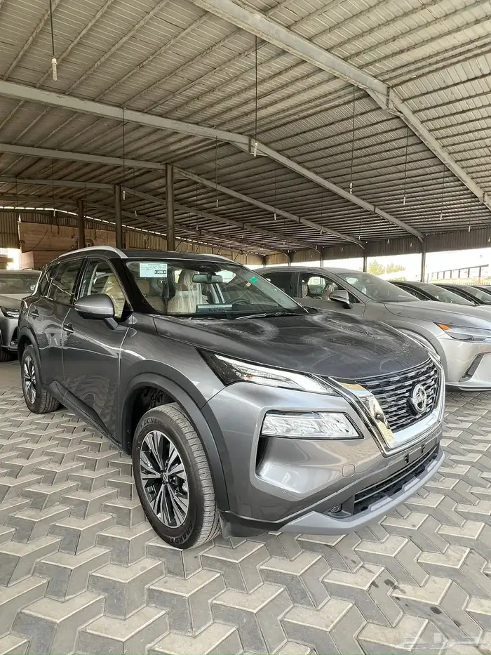 نيسان اكس تريل SV بلس 2025 وارد الناغي 10