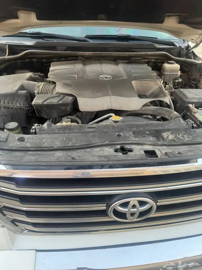 لاند كروزر جي اكس ار 2015 للبيع 7