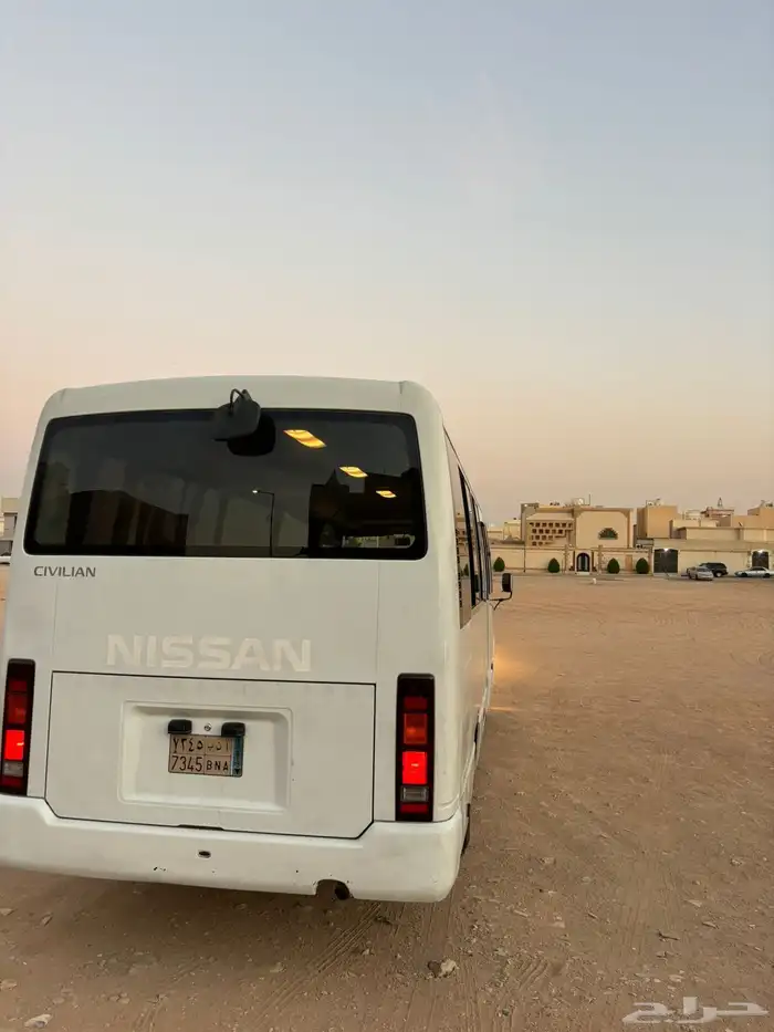 باص 30 راكب ديزل للبيع نيسان 5