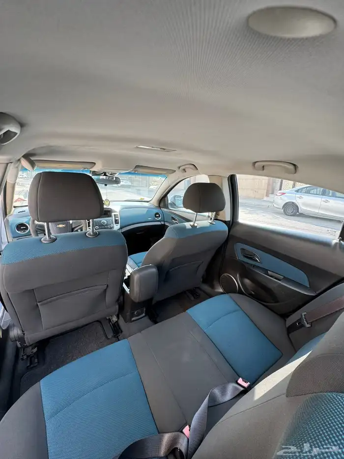 للبيع شفروليه كروز LS موديل 2010 6