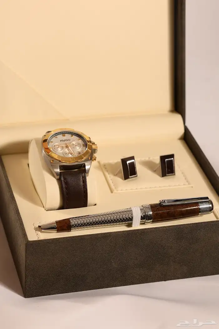 ساعة مع طقم 1