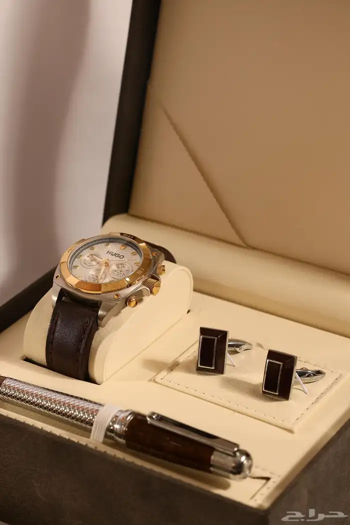 ساعة مع طقم 2