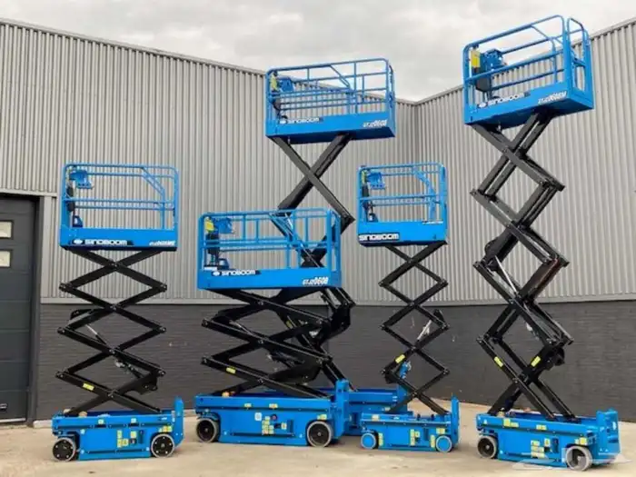 رافعات شوكية ومقصية و مان لفت للايجار forklift for rent   s 1