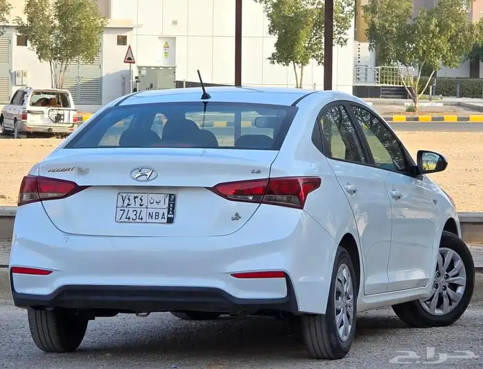 اكسنت 2021 إستاندر 1.6 5