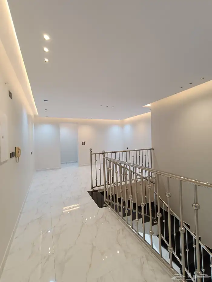 للبيع روف علويه 5 غرف نوم  ومدخل سياره بحوش وشقق أرضيه ومدخ 46