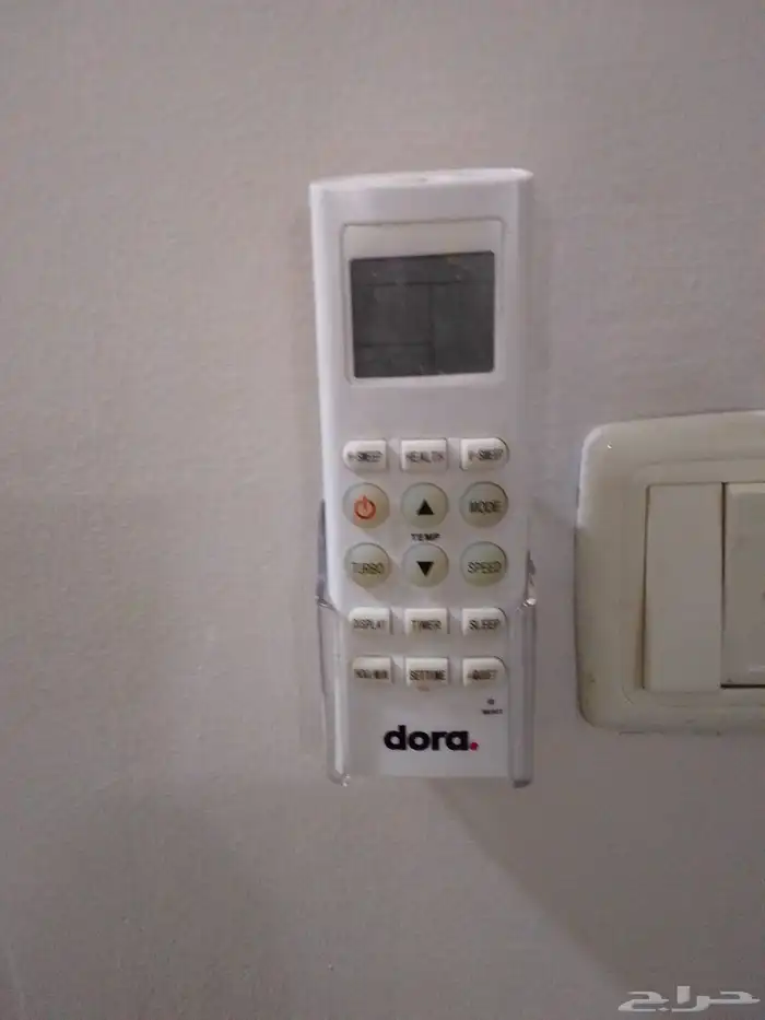 مكيف سبليت شبه جديده و شغال سبب البيع محتاج الفلوس 2