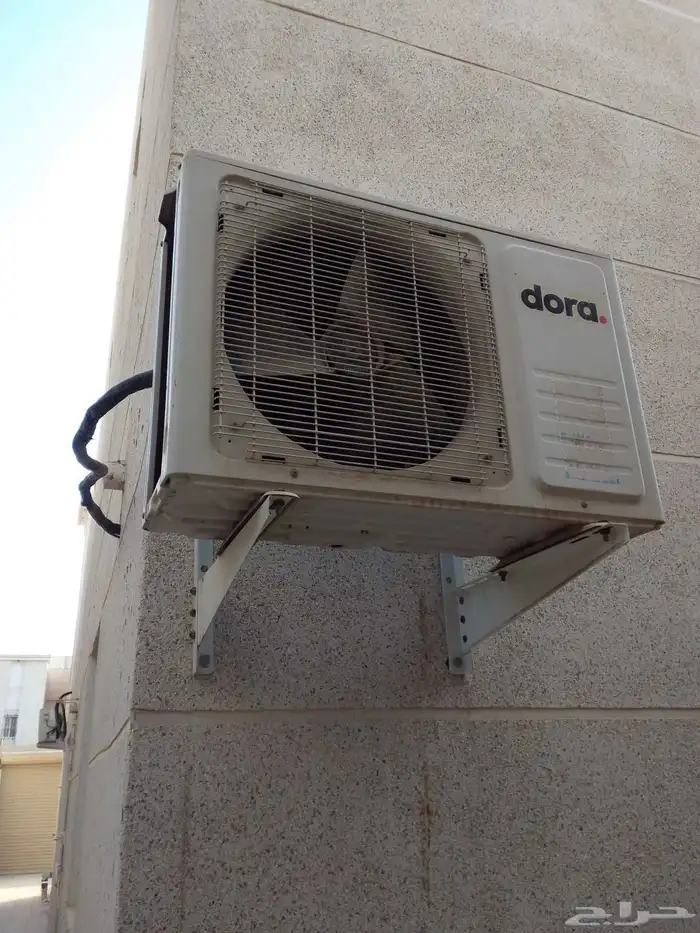 مكيف سبليت شبه جديده و شغال سبب البيع محتاج الفلوس 3